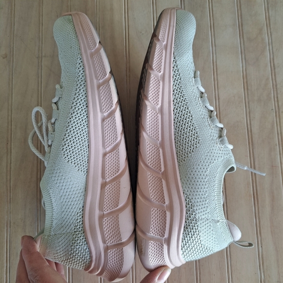 Skechers BOBS Step And Go 117122/NAT Natural Comfort Lightweight Slip In Sneaker - Picture 10 of 11